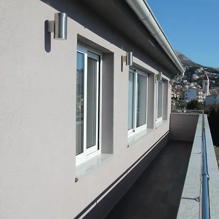 Luxury Navi Apartman Podstrana