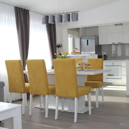 Luxury Navi Apartment